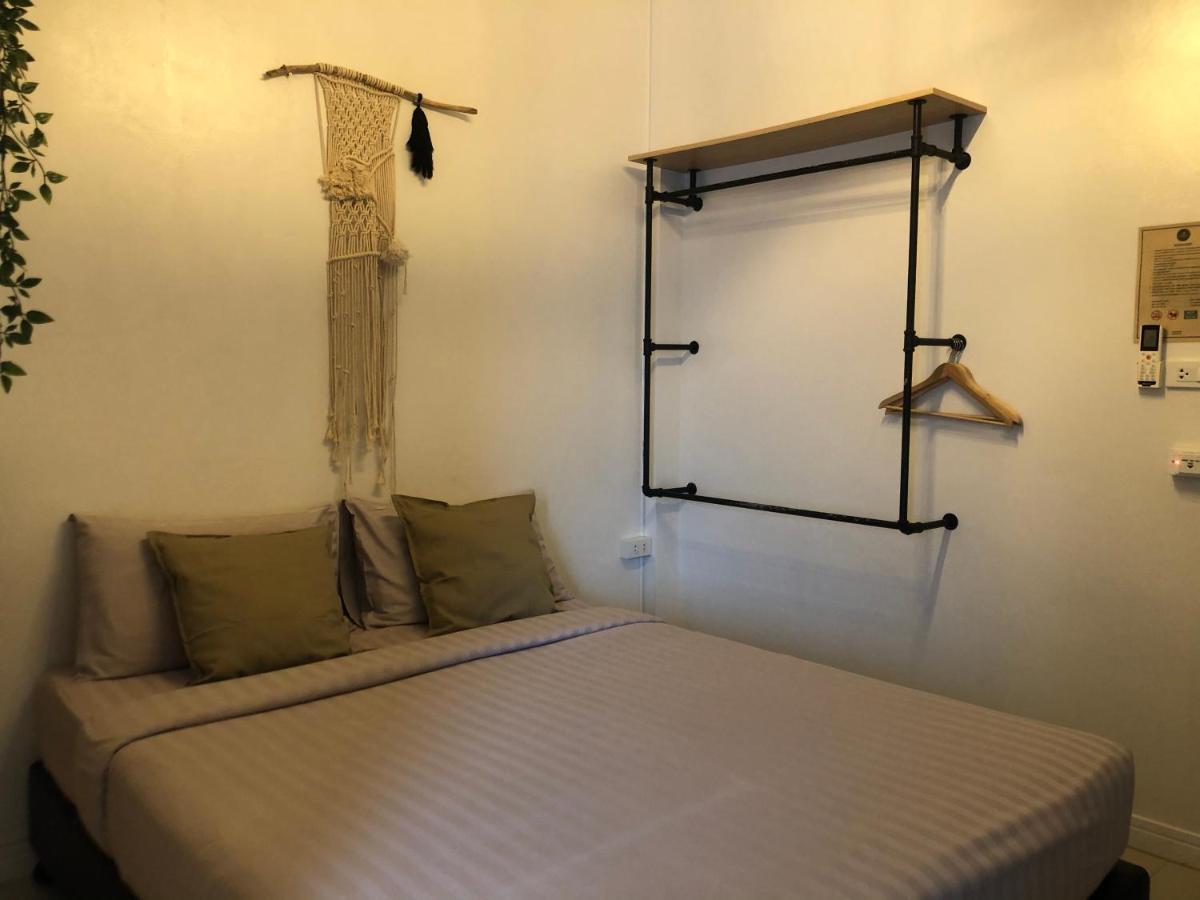 Hostel Samed Big Whale Rayong Exterior foto