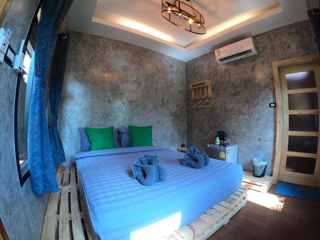 Hostel Samed Big Whale Rayong Exterior foto