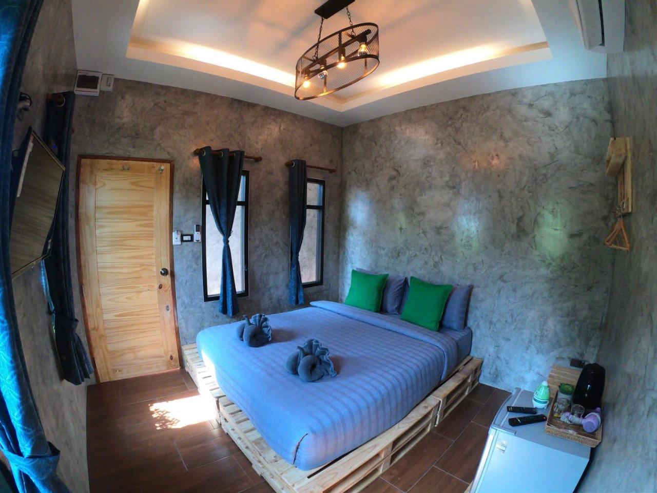 Hostel Samed Big Whale Rayong Exterior foto